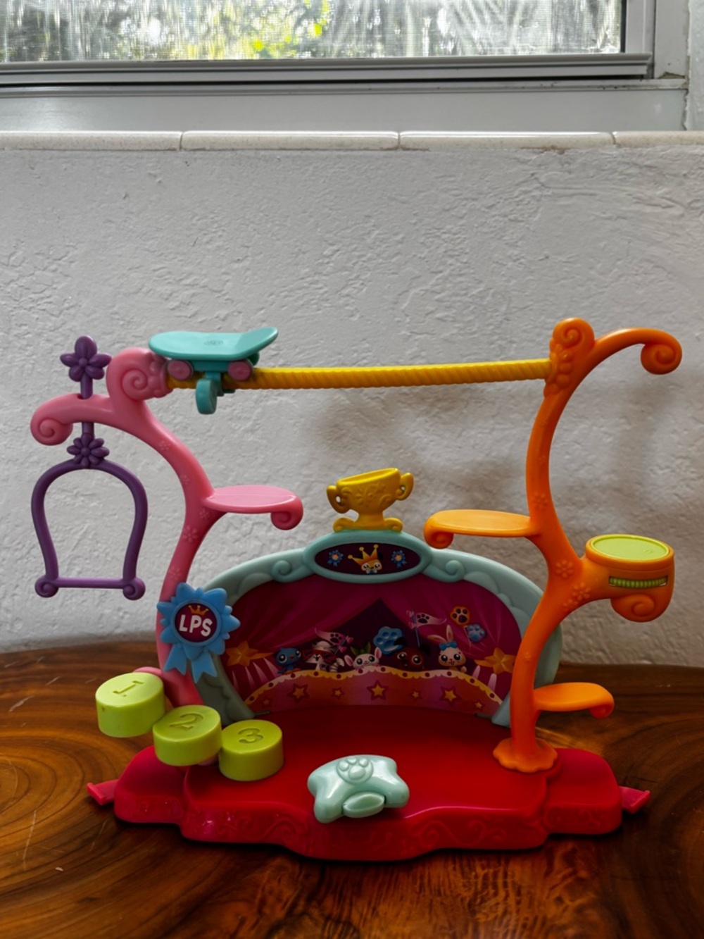 Littlest Pet Shop Tricks & Talent Show Playset 2006